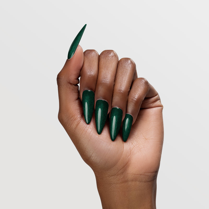 CHAUN LEGEND Gel - Emerald City LG5234 - Dark Hand Swatch