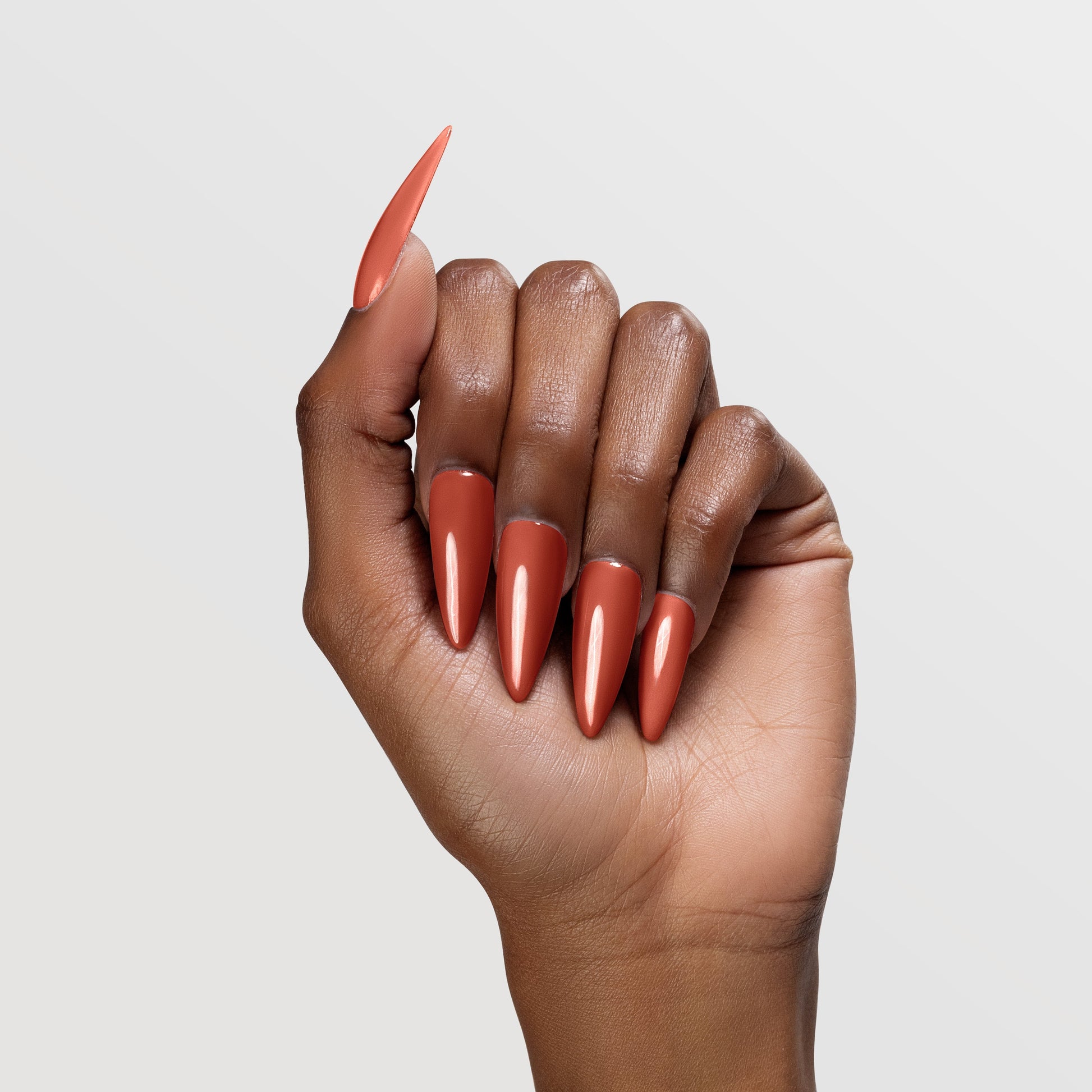 CHAUN LEGEND Gel - Hot And Juicy LG5212 - Dark Hand Swatch