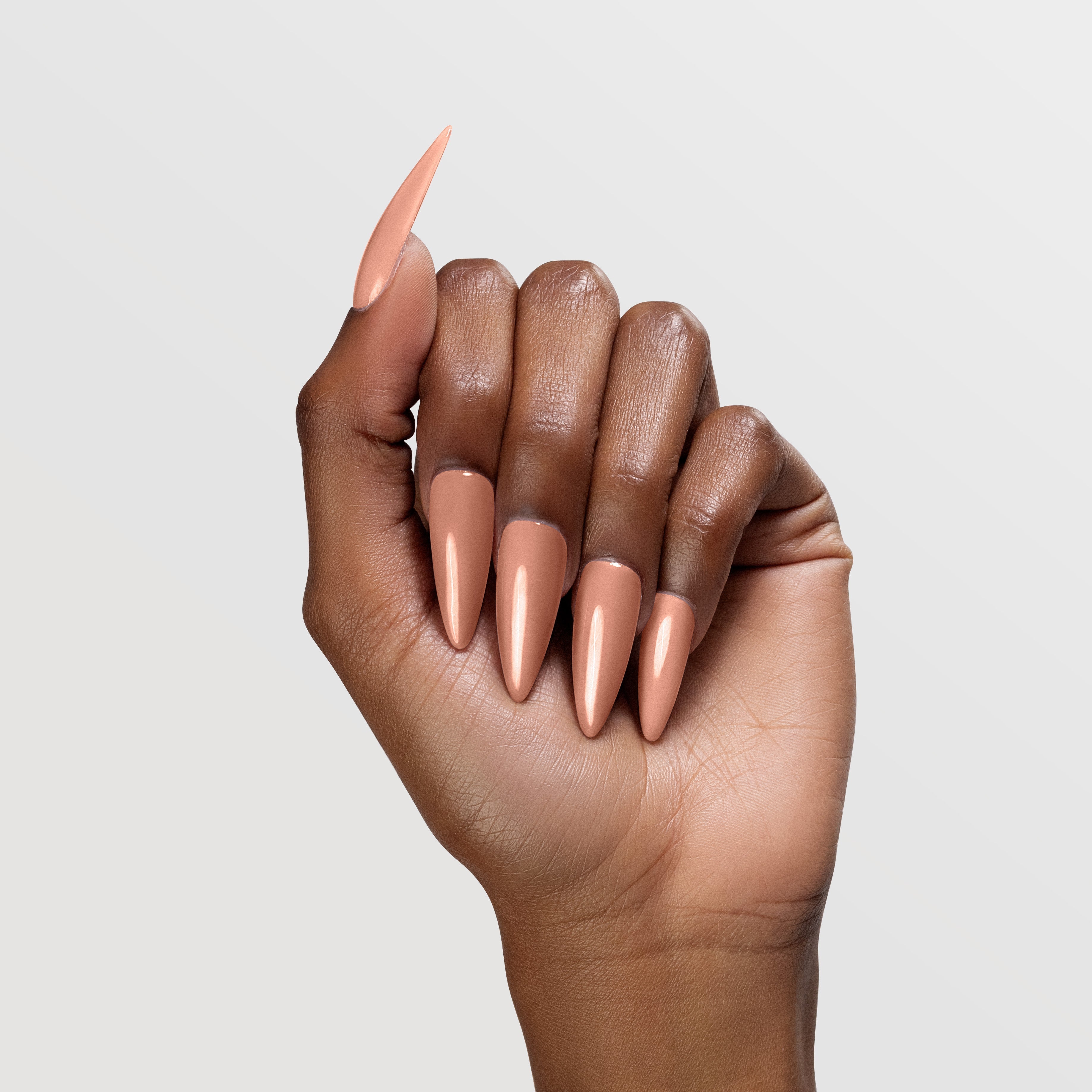 CHAUN LEGEND Gel - Meltdown LG5203 - Dark Hand Swatch