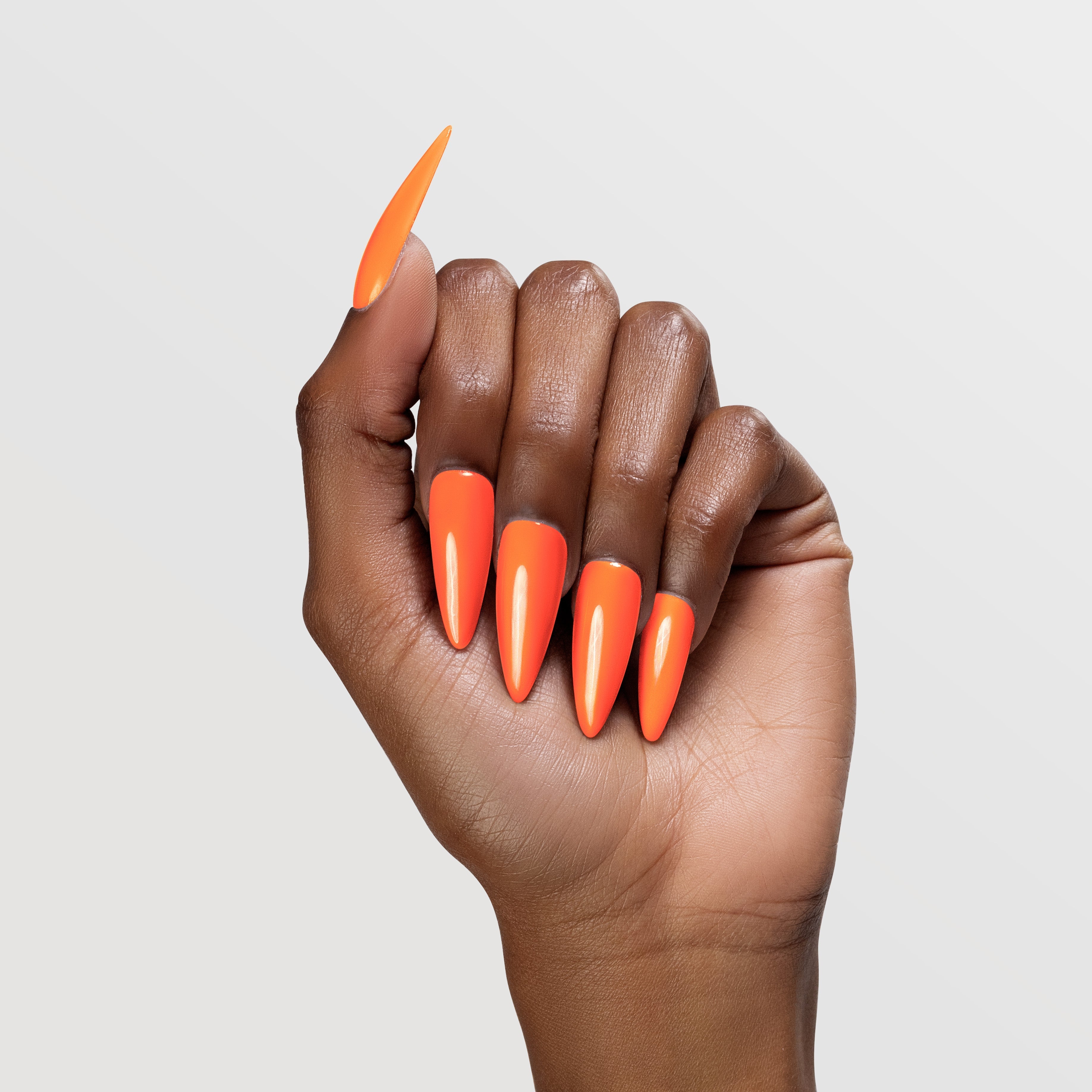 CHAUN LEGEND Gel - No Pulp Please LG5164 - Dark Hand Swatch