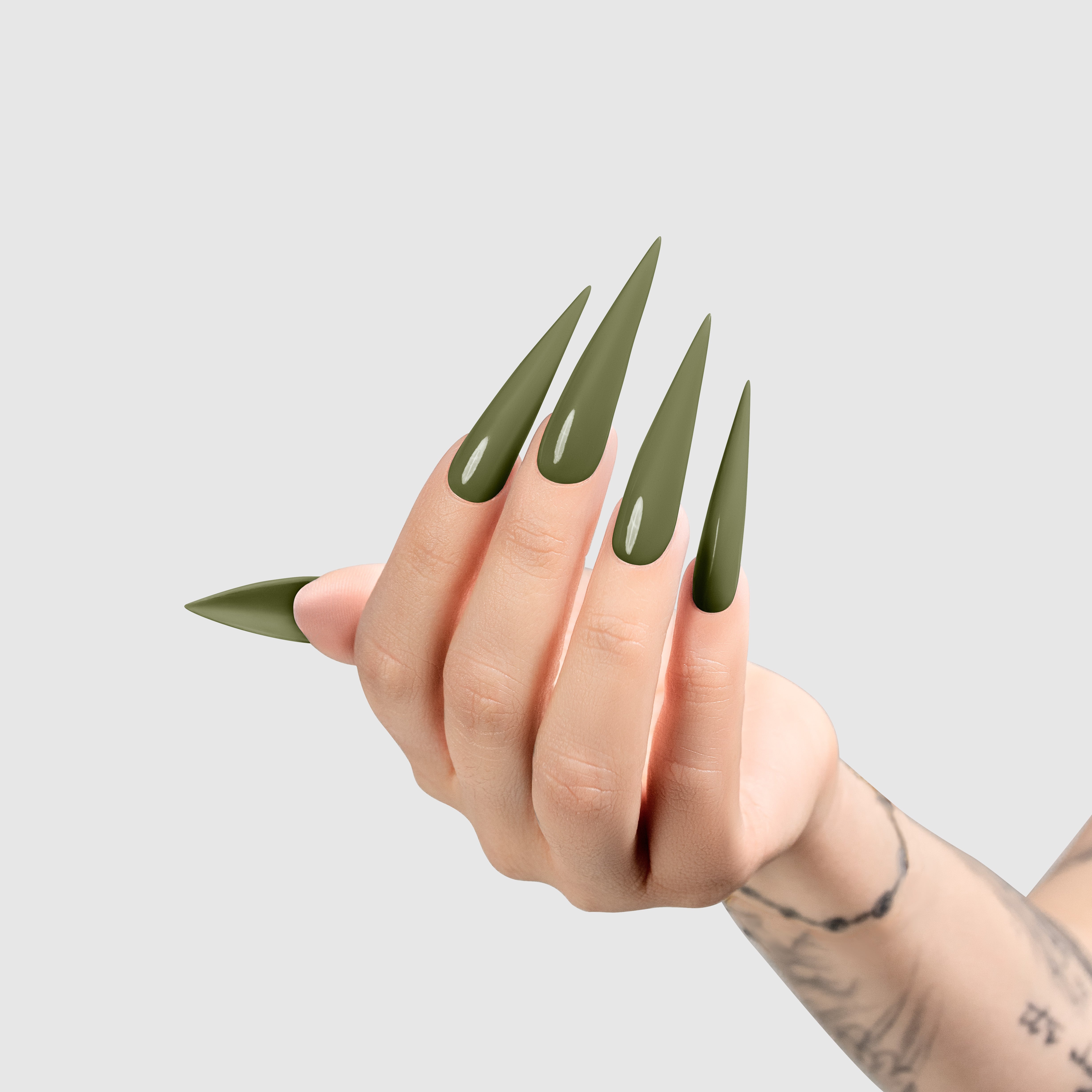 CHAUN LEGEND Gel - Peas And Love LG5231 - Light Hand Swatch