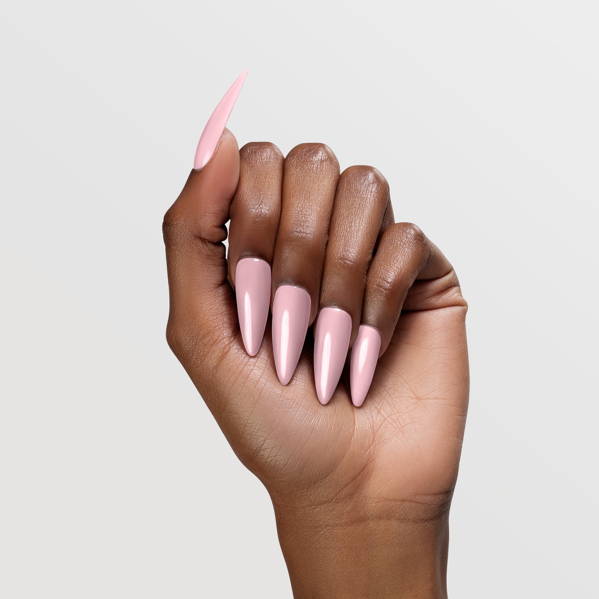 CHAUN LEGEND Gel - Problematic Pink LG5130 - Dark Hand Swatch