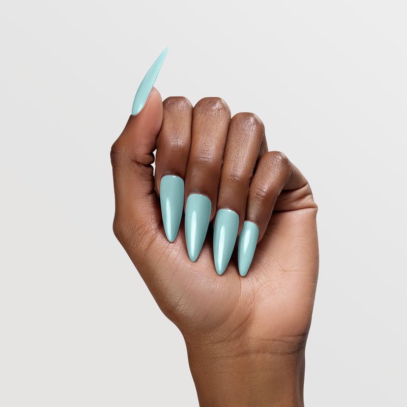 CHAUN LEGEND Gel - Sea Me Sizzle LG5139 - Dark Hand Swatch