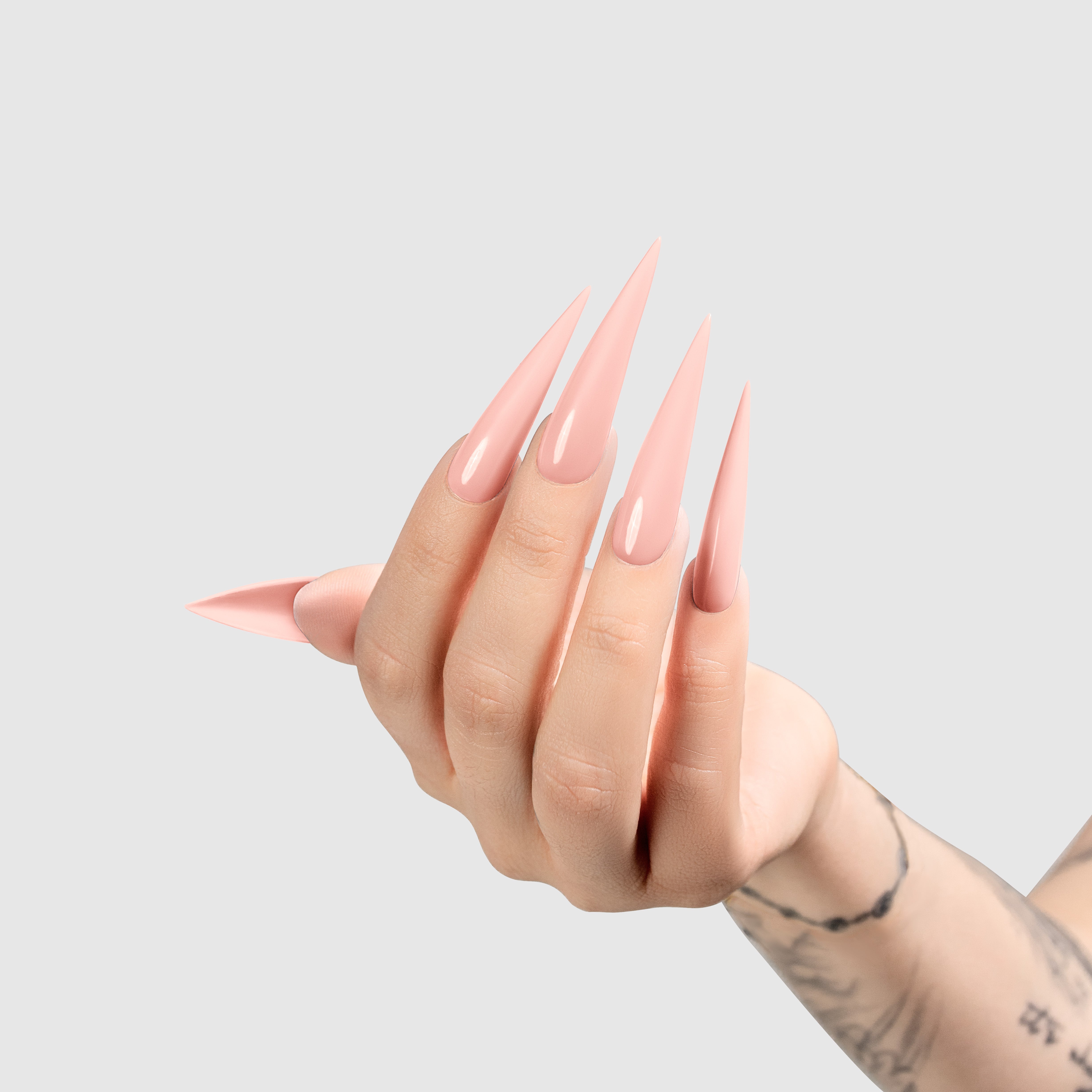 CHAUN LEGEND Gel - The O Diet LG5124 - Light Hand Swatch
