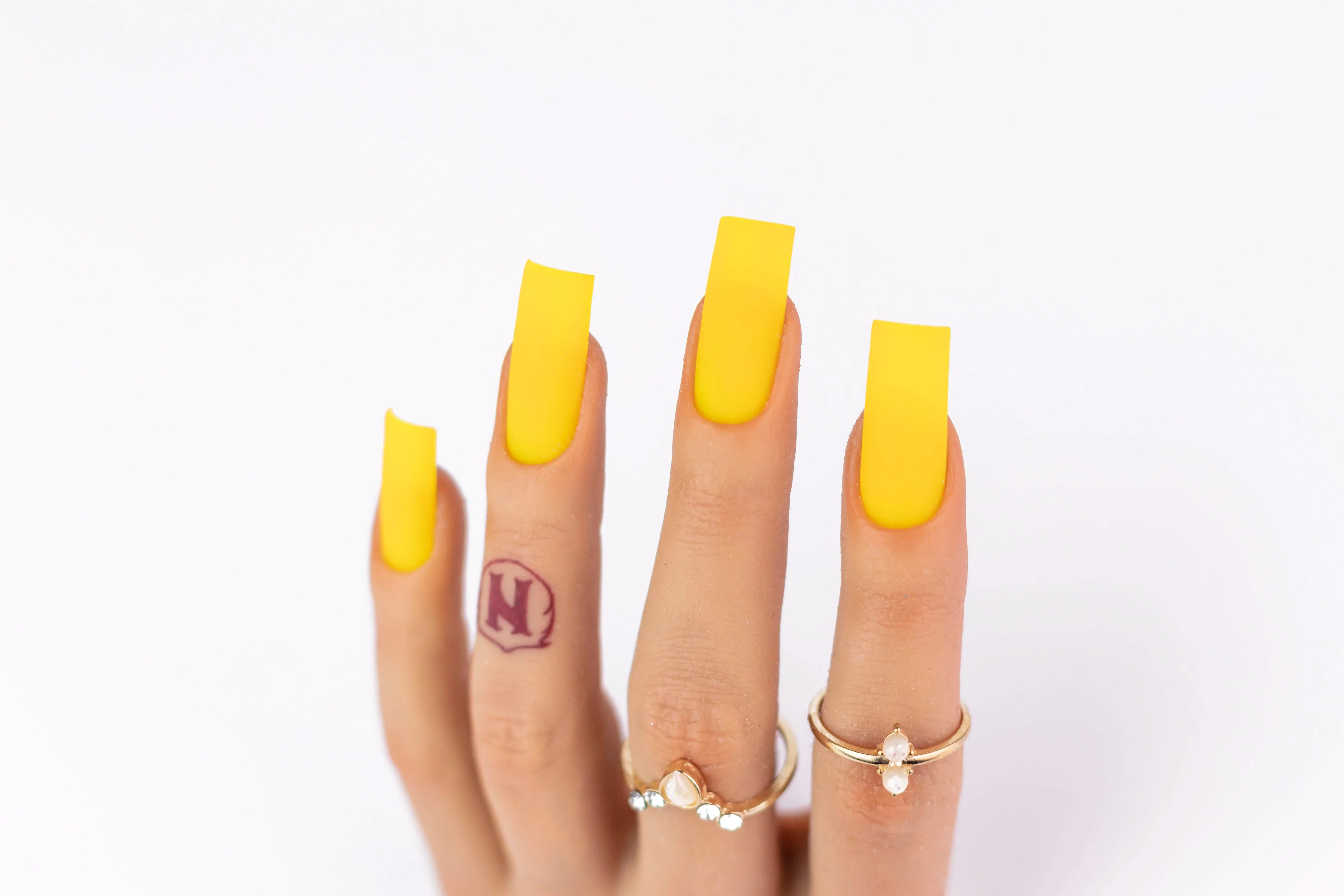 Notpolish 2 in 1 powder - m104 yellow mamba - 2 oz