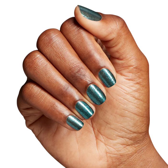 Opi gel color - good enough to treat holiday 2025
