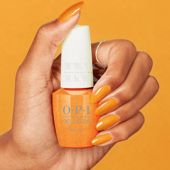 Manicure Monday: OPI A Woman's Prague-ative - From Head To Toe